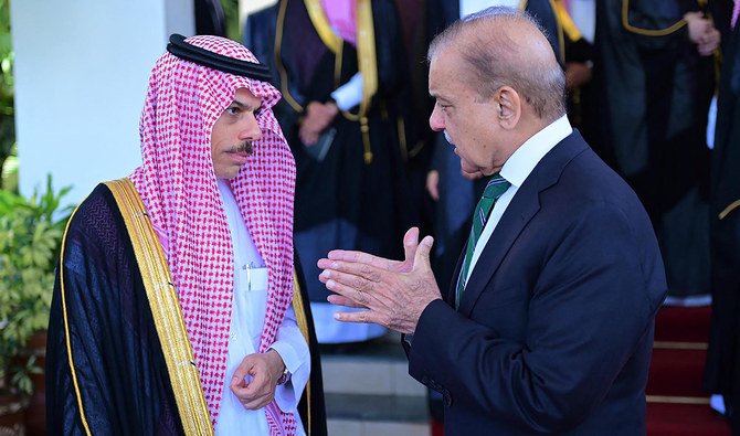 باكستان: زيارة وزير الخارجية السعودي جزء من «جهود متضافرة» لإبرام صفقات الاستثمار